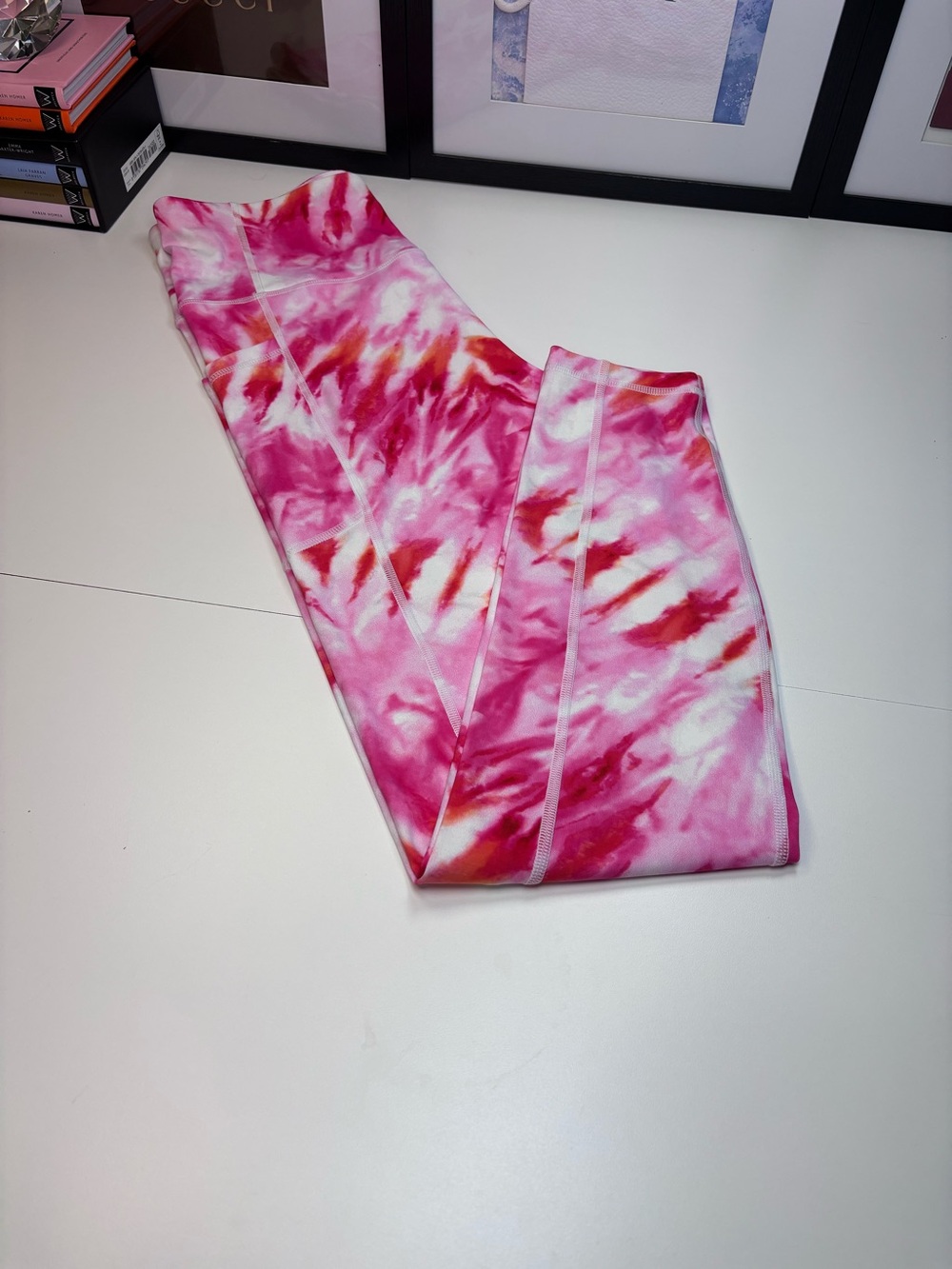 Boston Proper Pink, Orange & White Tie-Dye Leggings Women’s Size M EUC Sporty